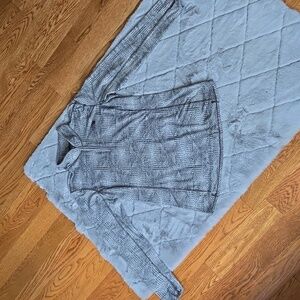 The North Face Grey/White Long Sleeve Pull Over, Women's Large, Great Condition